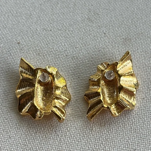 Vintage Gold Ruffle Earrings with Glitter Enamel Accent - Picture 4 of 5
